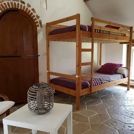 بيت ضيافة La Montagne De